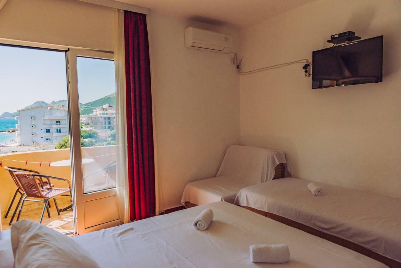 Apartmani Lasta Dobra Voda Luaran gambar
