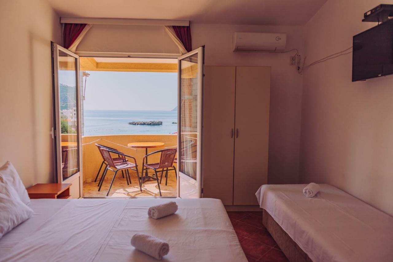 Apartmani Lasta Dobra Voda Luaran gambar